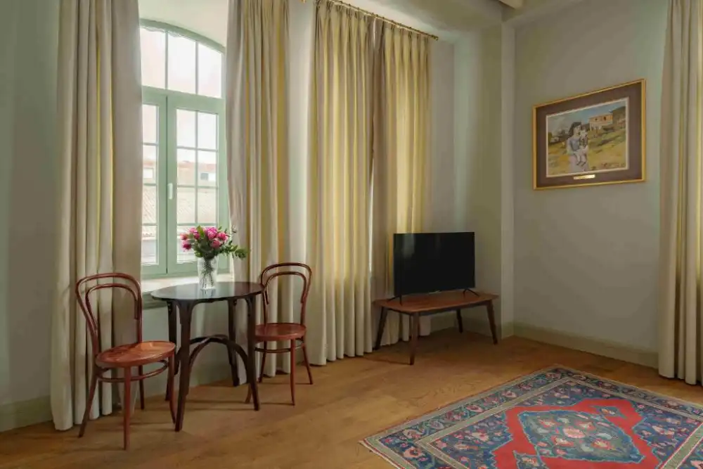 GRAND HOTEL GYUMRI by APRICOT Hotels (4)