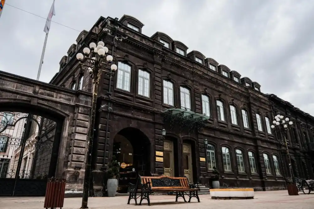 GRAND HOTEL GYUMRI by APRICOT Hotels (9)